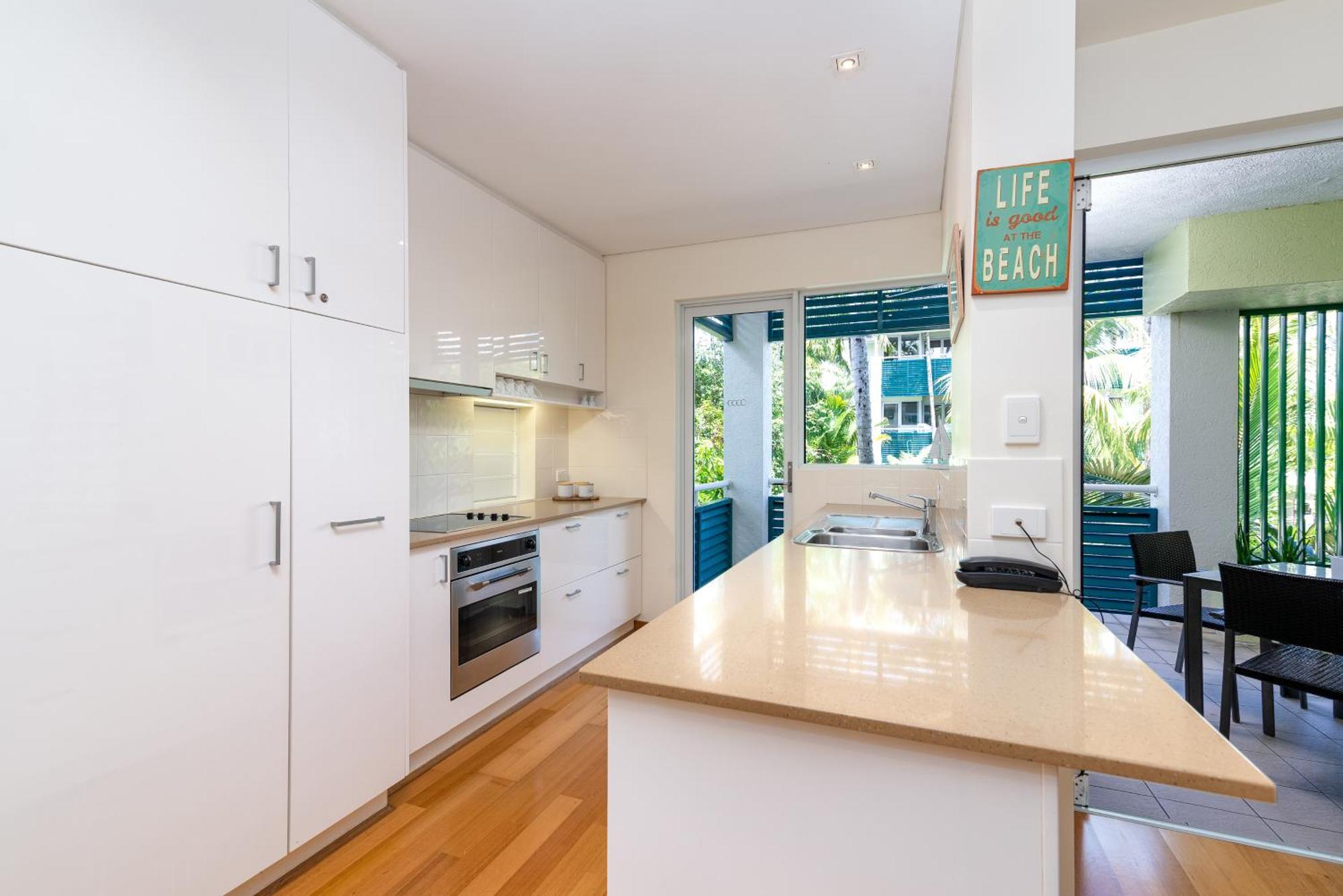 Verandahs Boutique Apartments Port Douglas Exterior photo